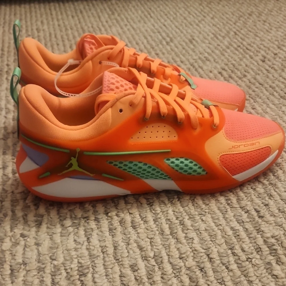 JORDAN Heir Peach Jam Size 12